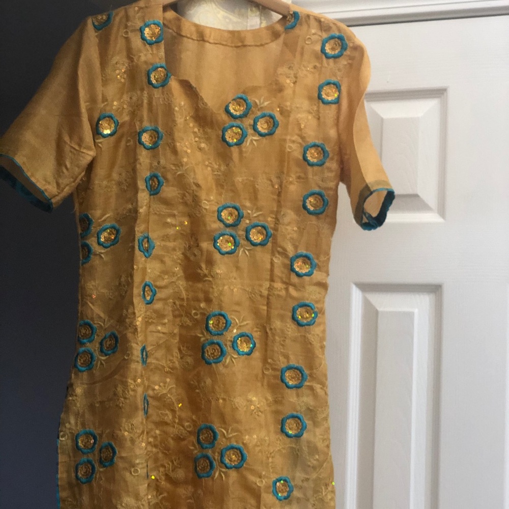 Indian Pakistani salwar kamiz size 40